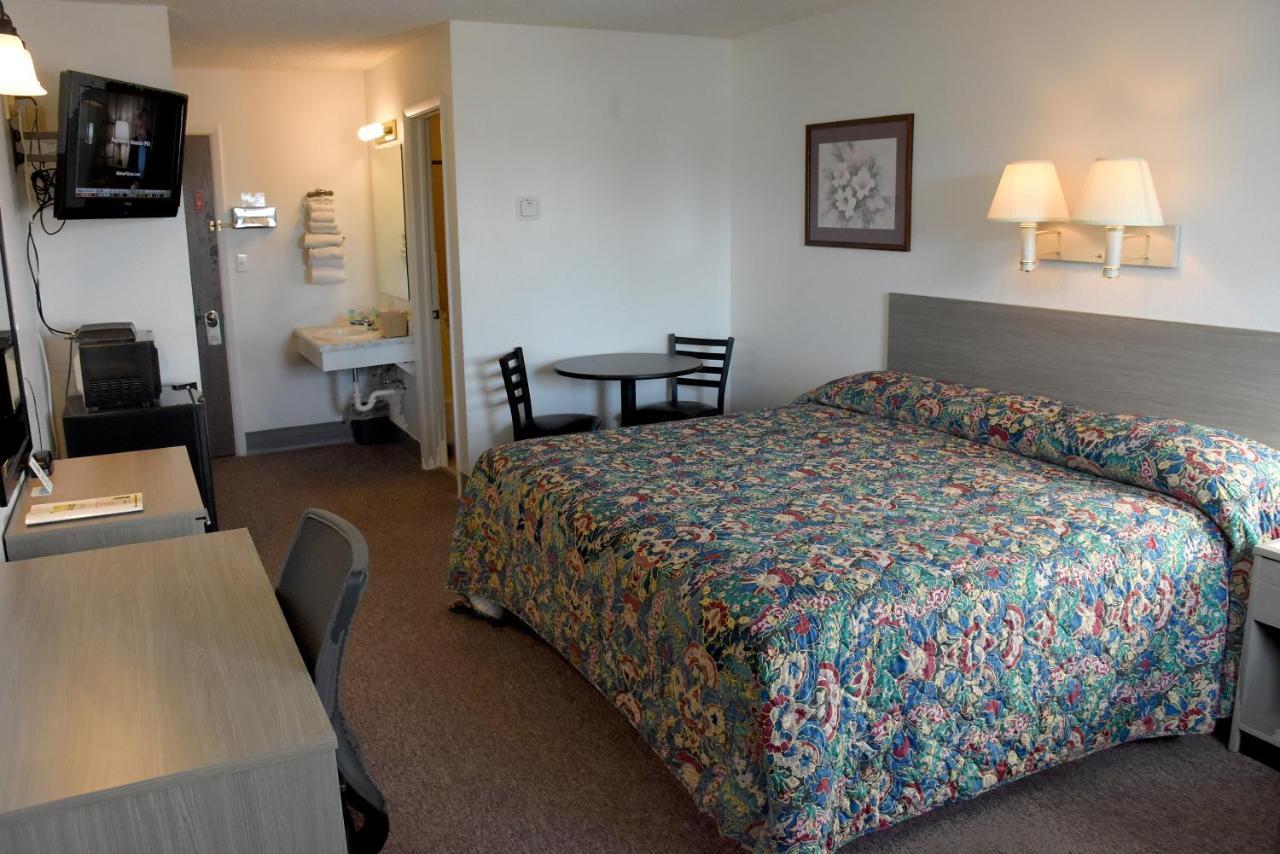 غلينديف Yellowstone River Inn المظهر الخارجي الصورة